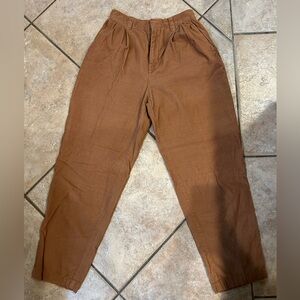 GAP women’s corduroy jogger vintage 80s style perfect for spring